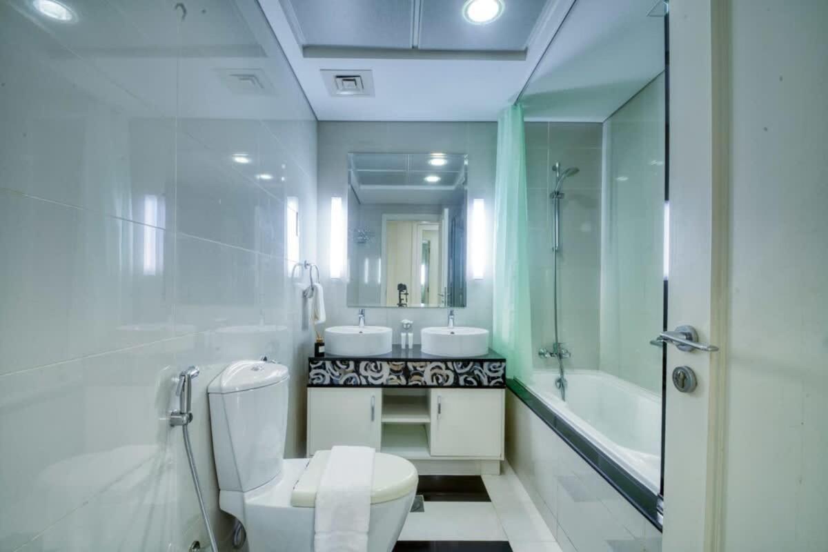 Opulent 1 Bedroom In Damac Maison Mall Street Apartment