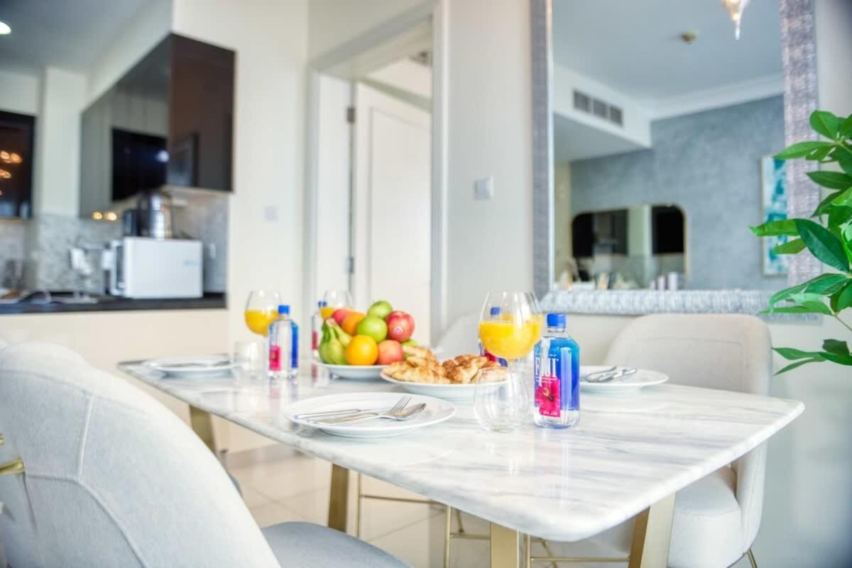 Opulent 1 Bedroom In Damac Maison Mall Street Apartment Dubai